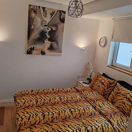 Lgbtq-Double Room Λονδίνο Εξωτερικό φωτογραφία