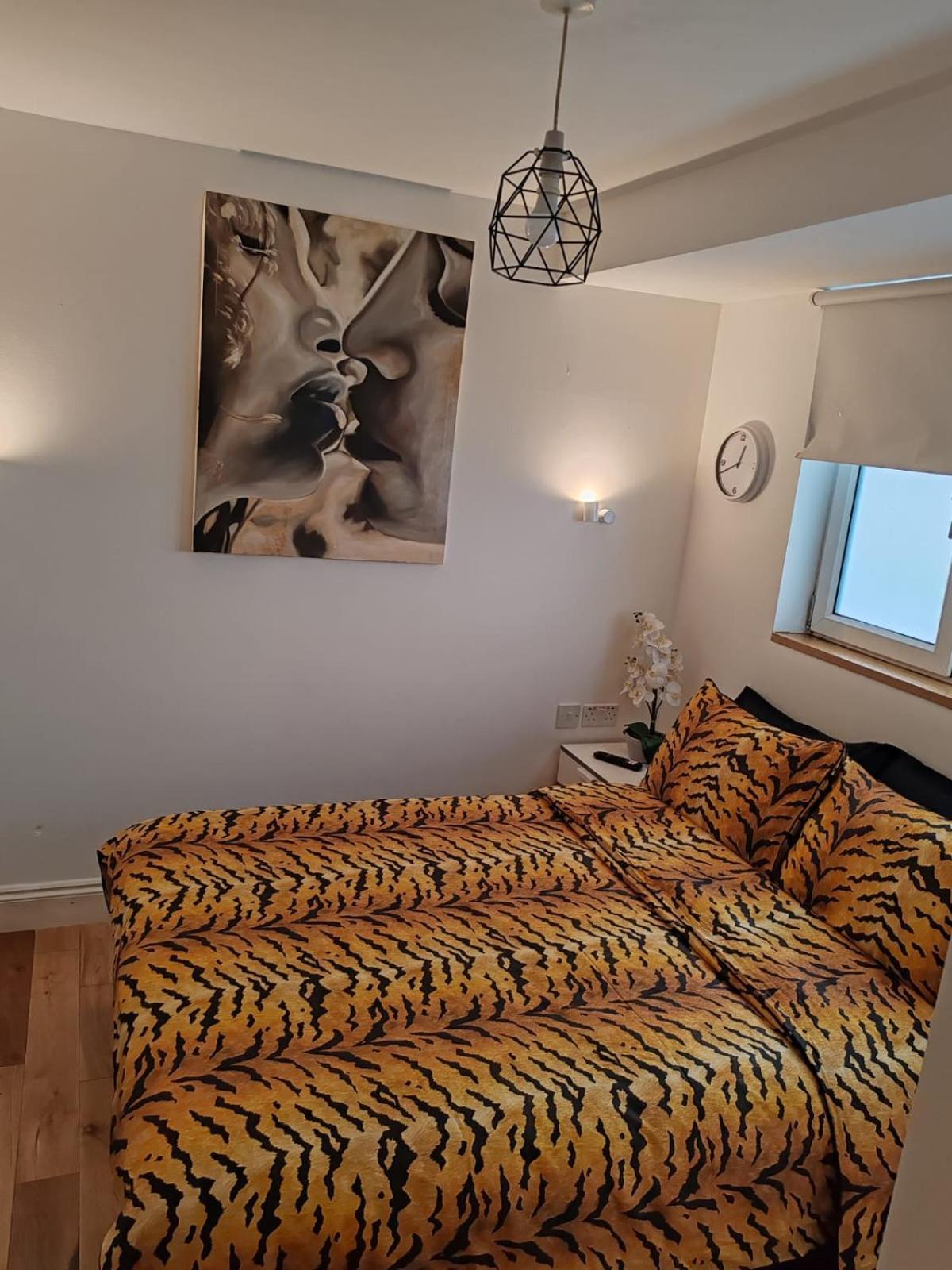 Lgbtq-Double Room Λονδίνο Εξωτερικό φωτογραφία